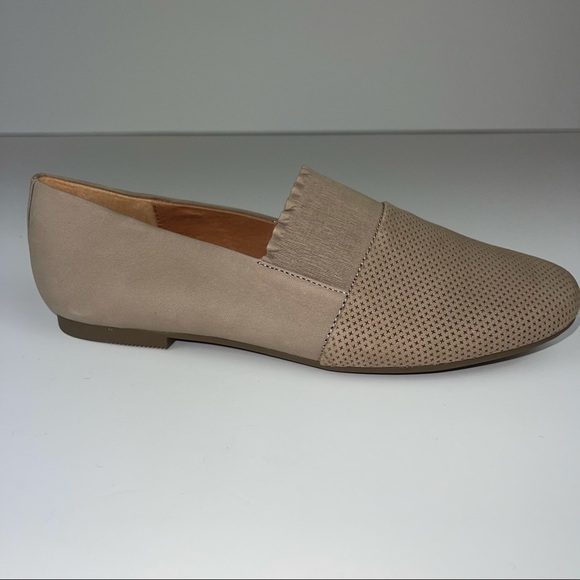 Gentle Souls Kenneth Cole Eugene Ruffle Leather Loafer 7 - Picture 4 of 11